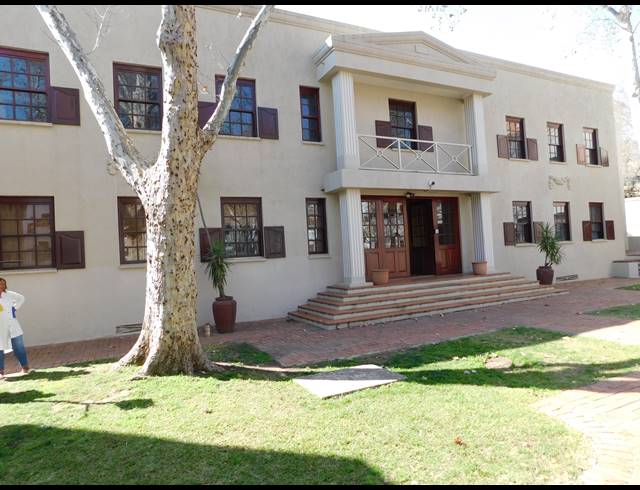 200M² OFFICE TO LET IN FERNDALE